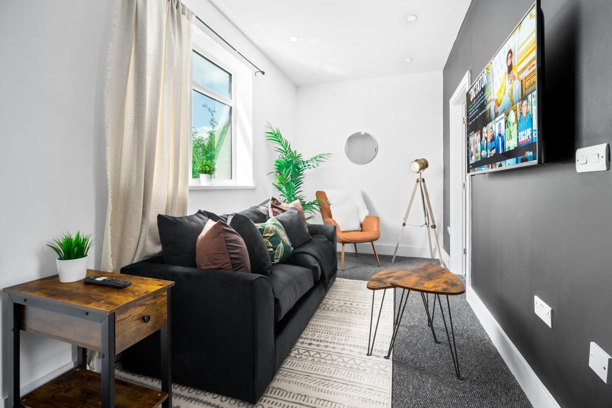 Luxe Apartment - Rowley Regis - Parking - Top Rated - Netflix - Wifi - 49Bg Cradley Heath Экстерьер фото