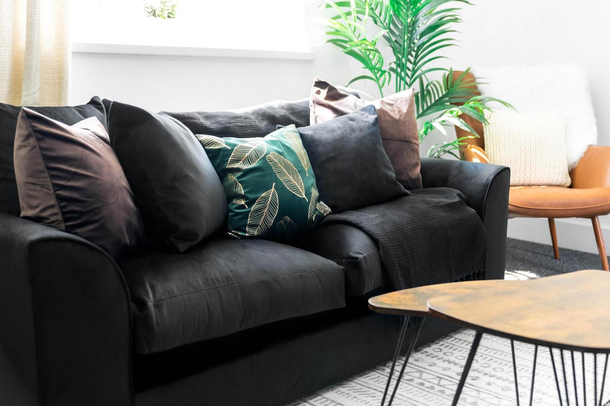 Luxe Apartment - Rowley Regis - Parking - Top Rated - Netflix - Wifi - 49Bg Cradley Heath Экстерьер фото